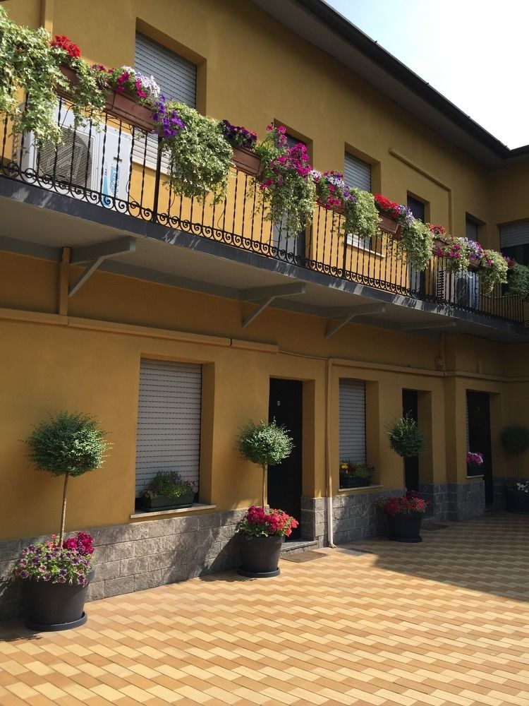 Hotel Bonola Milan Exterior photo